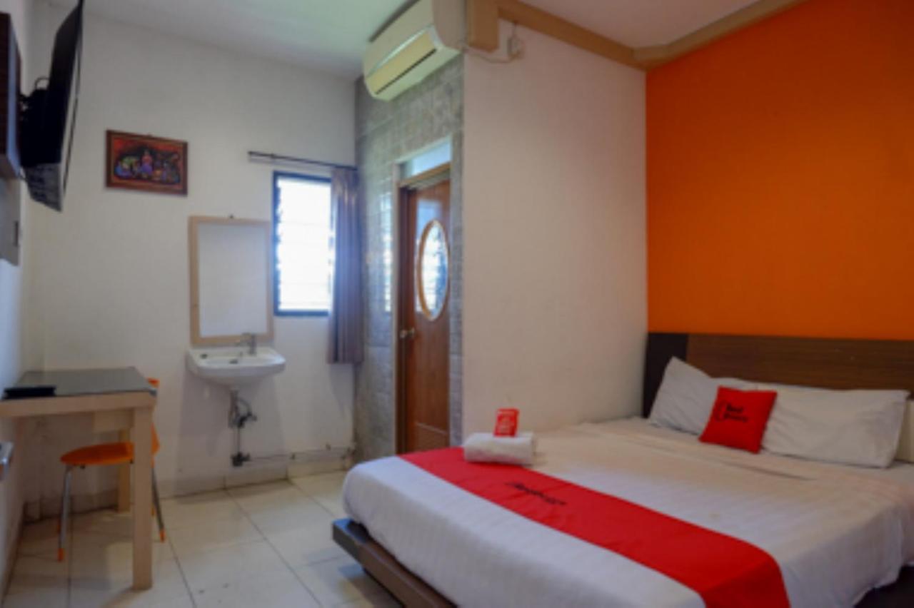 Oyo 1251 Residence 8 Semarang Eksteriør billede